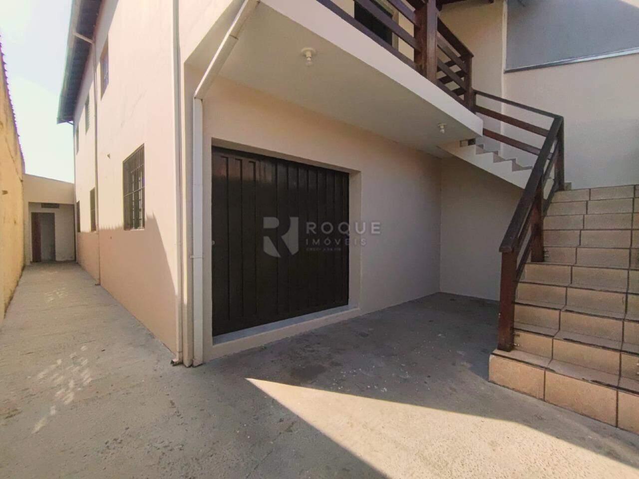 Casa Residencial para aluguel no bairro Jardim Residencial Dona Santina Paroli Peccinini: Quintal