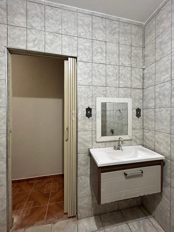 Casa Residencial para aluguel no bairro Jardim das Laranjeiras: WC social 