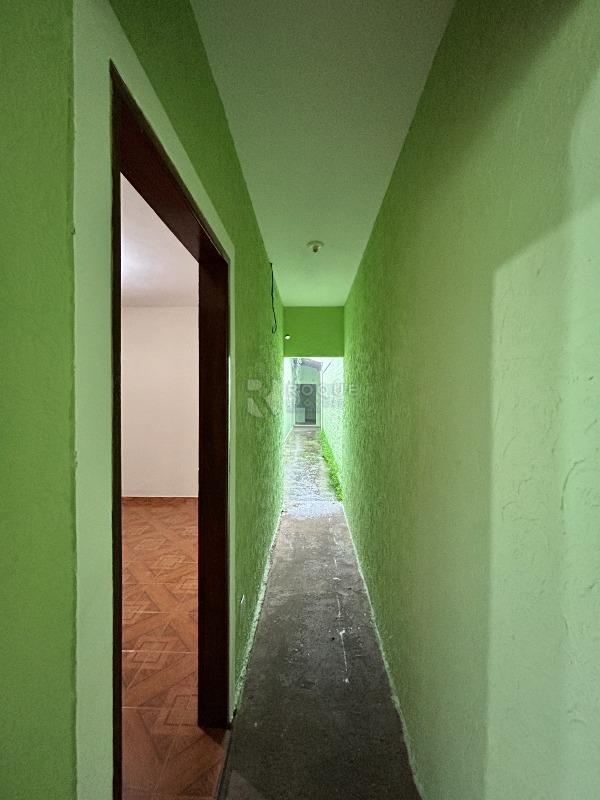 Casa Residencial para aluguel no bairro Jardim das Laranjeiras: Corredor de acesso 