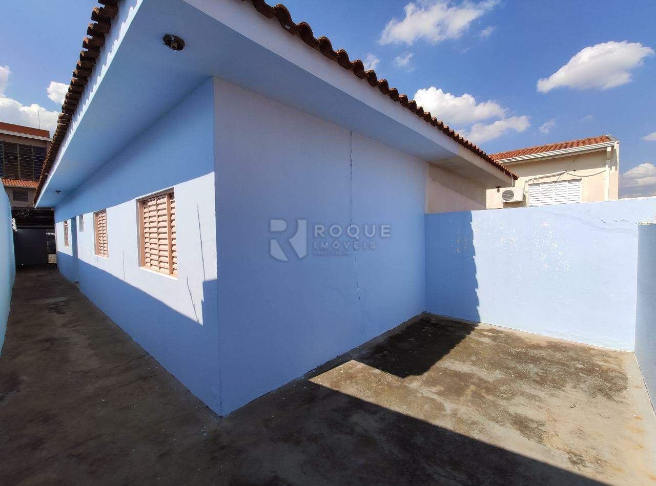 Casa Residencial para aluguel no bairro Jardim São Manoel: Fundo