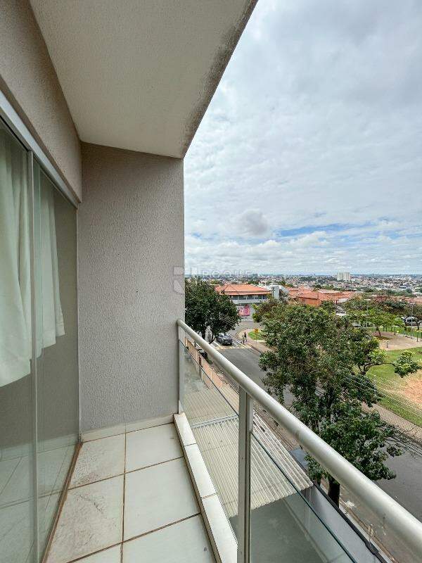 Apartamento para aluguel no bairro Jardim Ouro Verde: Sacada