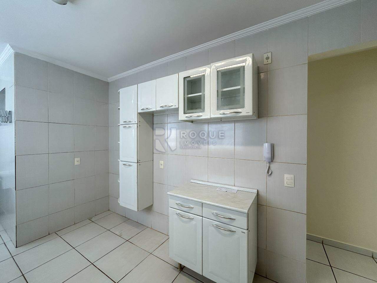 Apartamento para aluguel no bairro Jardim Ouro Verde: Cozinha
