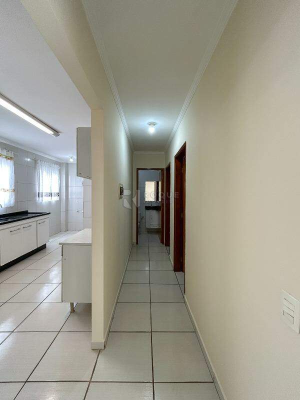 Apartamento para aluguel no bairro Jardim Ouro Verde: Hall