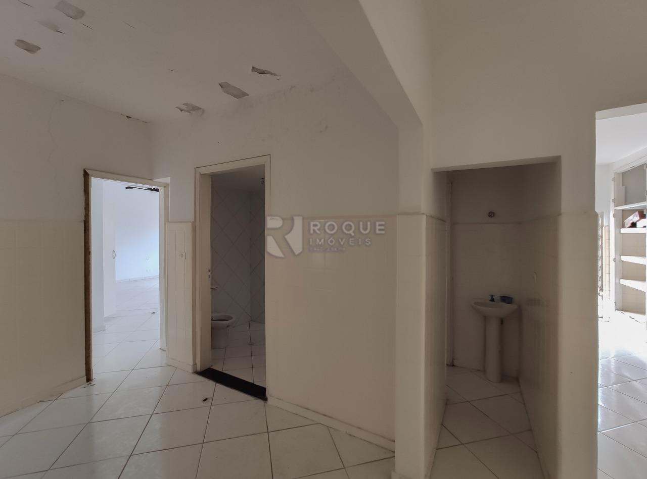 Casa Comercial para aluguel no bairro Centro: Sala 4