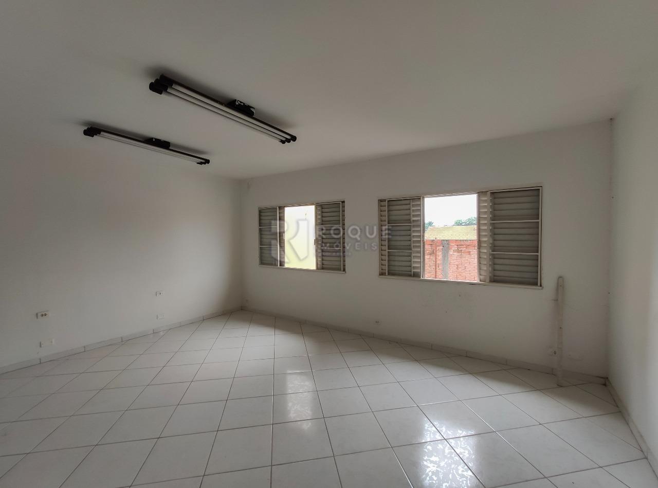 Casa Comercial para aluguel no bairro Centro: Sala 5