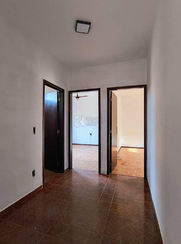 Casa Residencial para aluguel no bairro Jardim Esmeralda: Hall