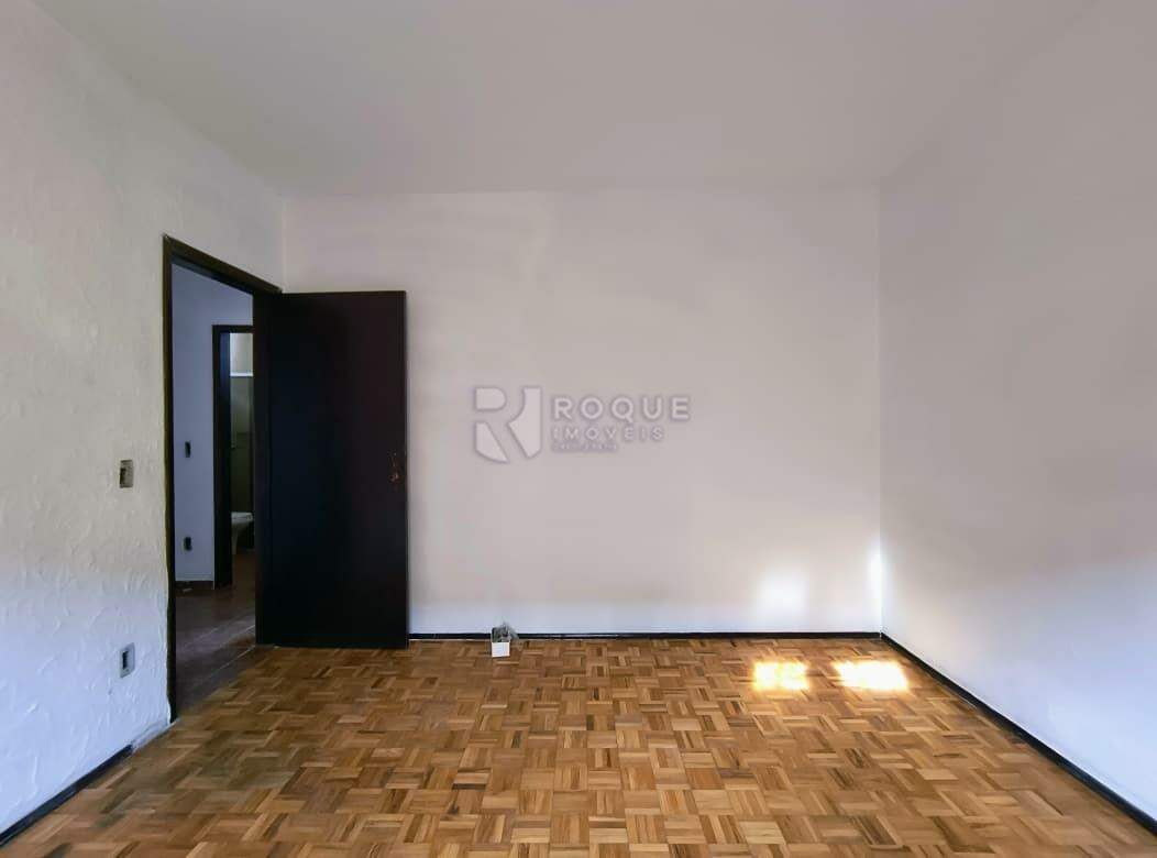 Casa Residencial para aluguel no bairro Jardim Esmeralda: Dormitório 01