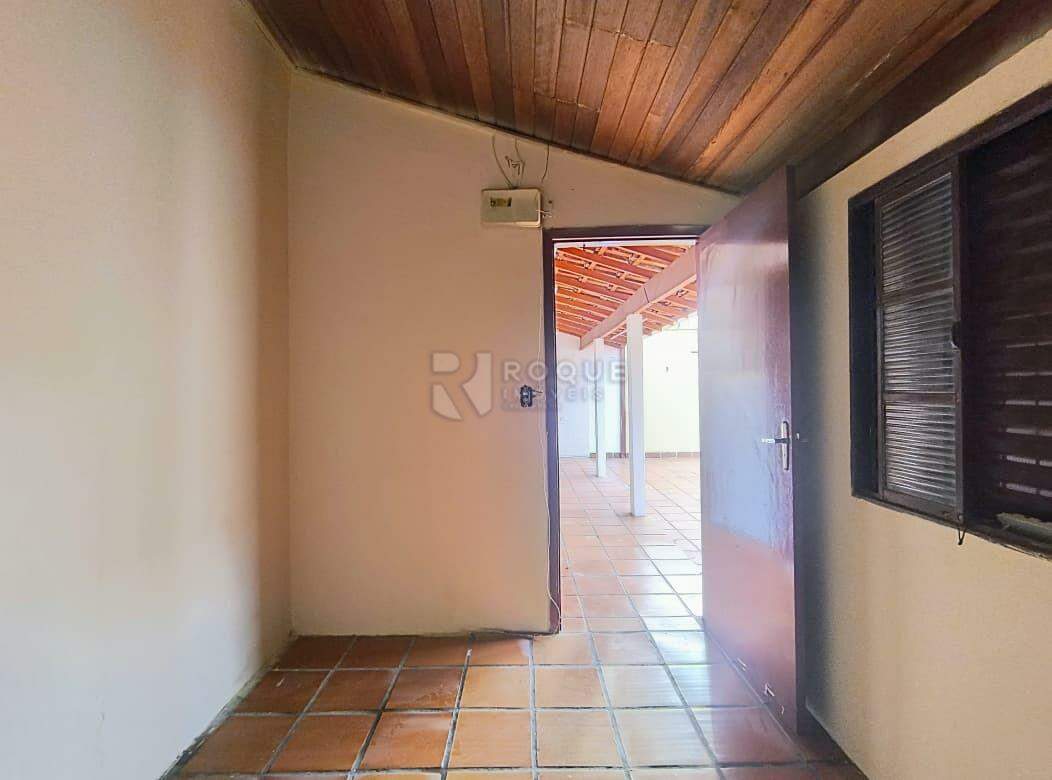 Casa Residencial para aluguel no bairro Jardim Esmeralda: Despejo