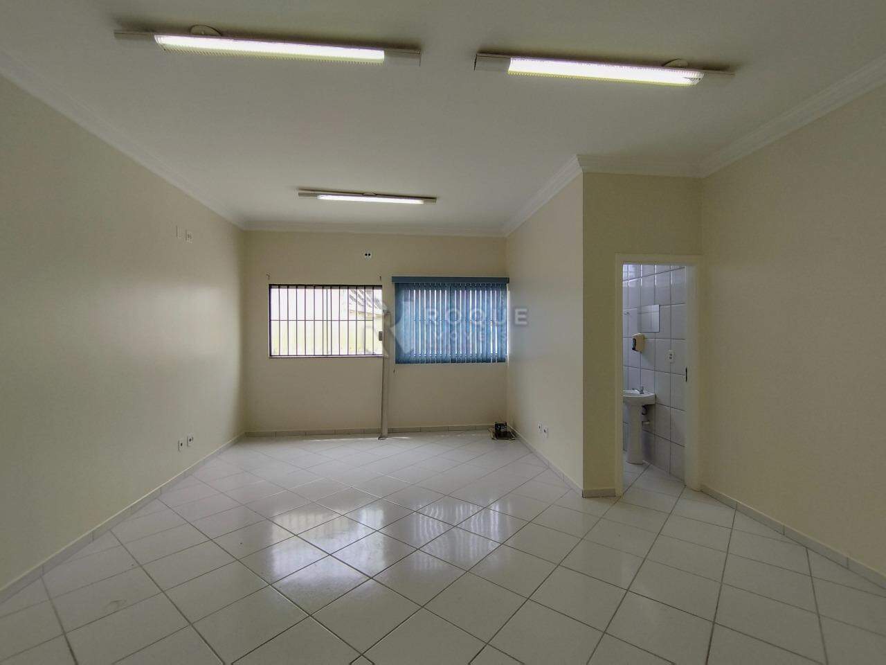 Salas/Conjuntos para aluguel no bairro Centro: Sala 