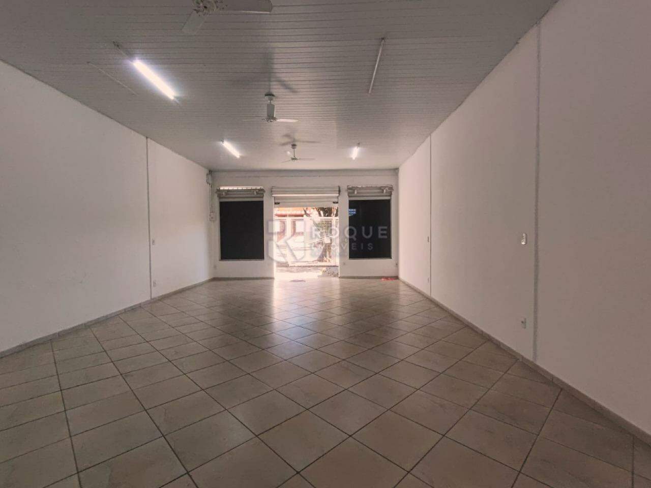 Salão para aluguel no bairro Vila Paulista: Salão