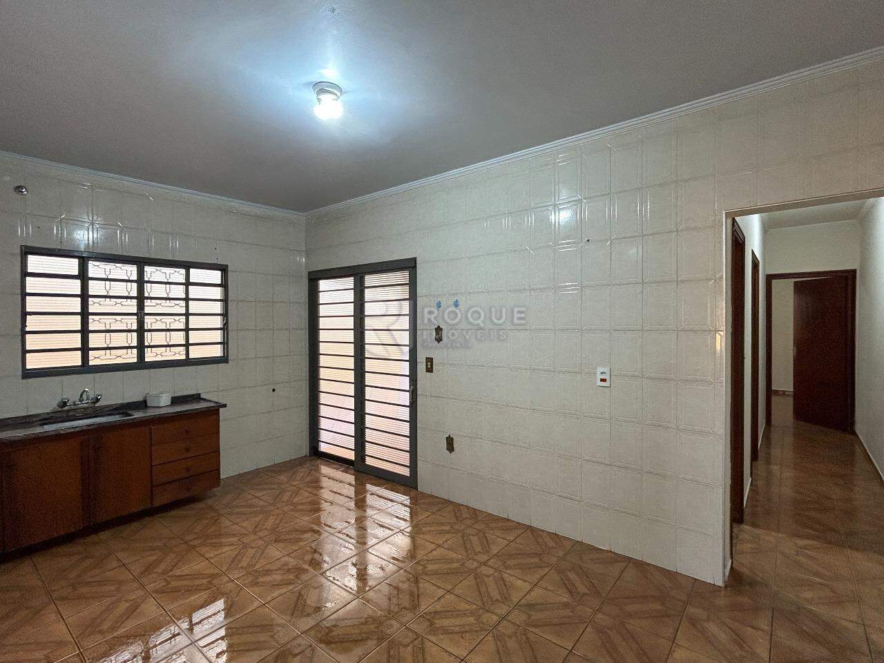 Casa Residencial para aluguel no bairro Jardim Residencial Roseira: Cozinha