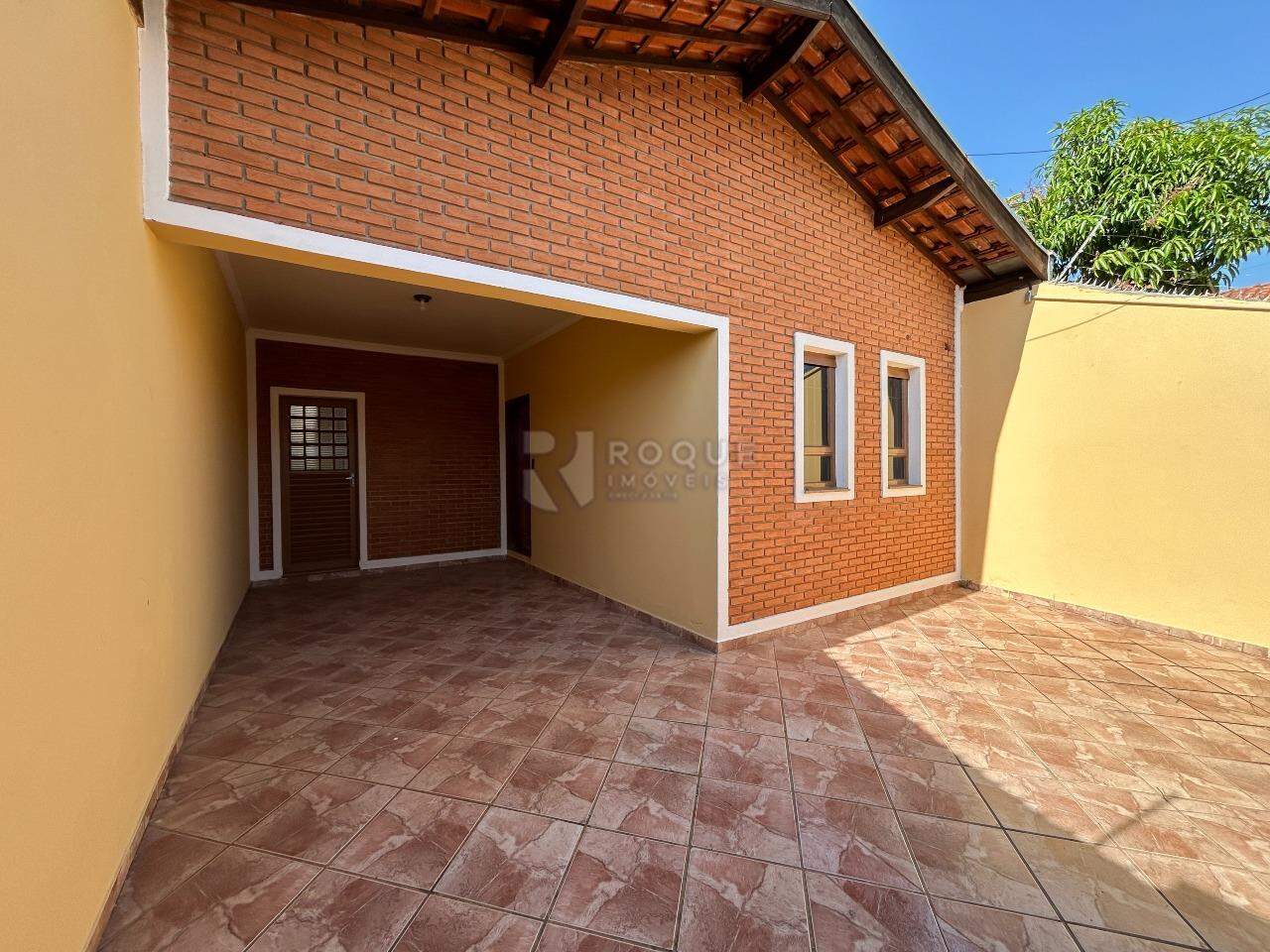 Casa Residencial para aluguel no bairro Jardim Residencial Roseira: Frente