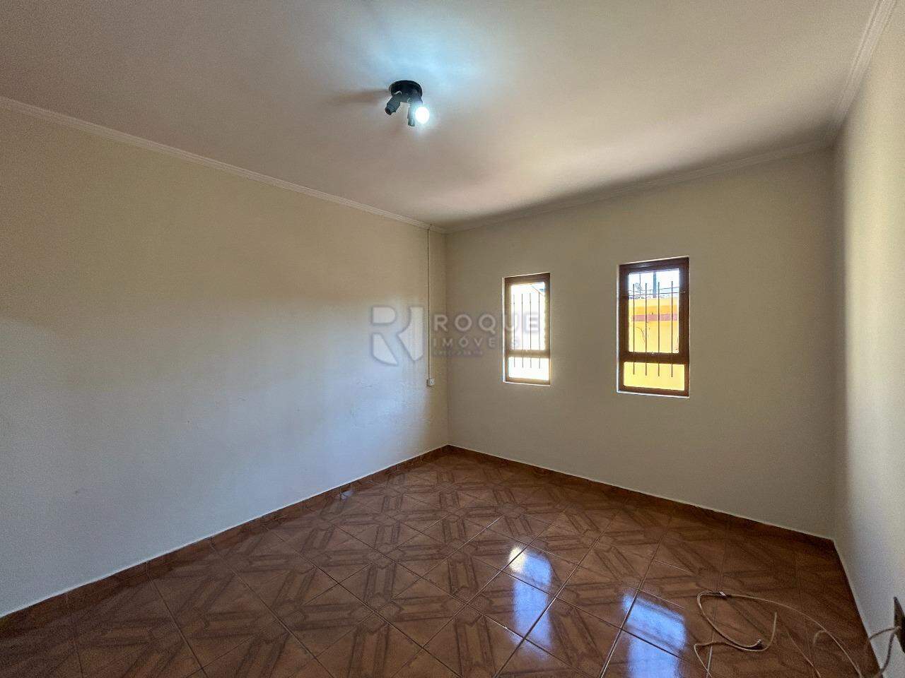 Casa Residencial para aluguel no bairro Jardim Residencial Roseira: Sala