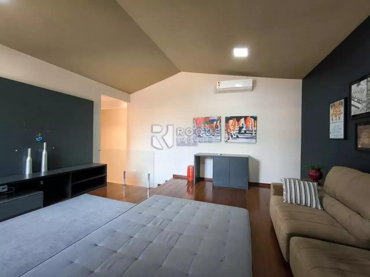 Casa em condomínio para aluguel no bairro Parque São Bento: Sala de TV