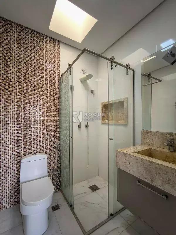 Casa em condomínio para aluguel no bairro Parque São Bento: WC Suíte 02