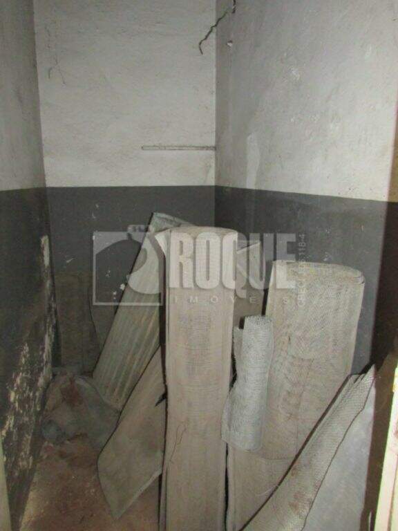 Barracão/Galpão para aluguel no bairro Vila Queiroz: Dispensa 1