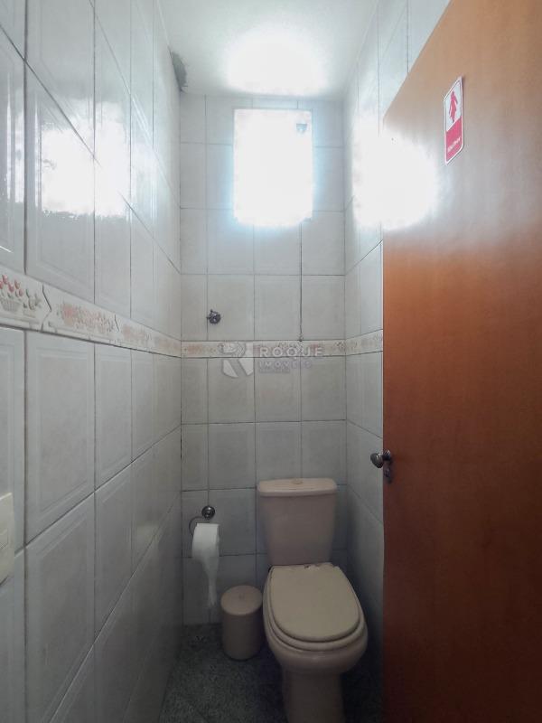 Salas/Conjuntos para aluguel no bairro Centro: WC 02 Salas 2° Piso superior