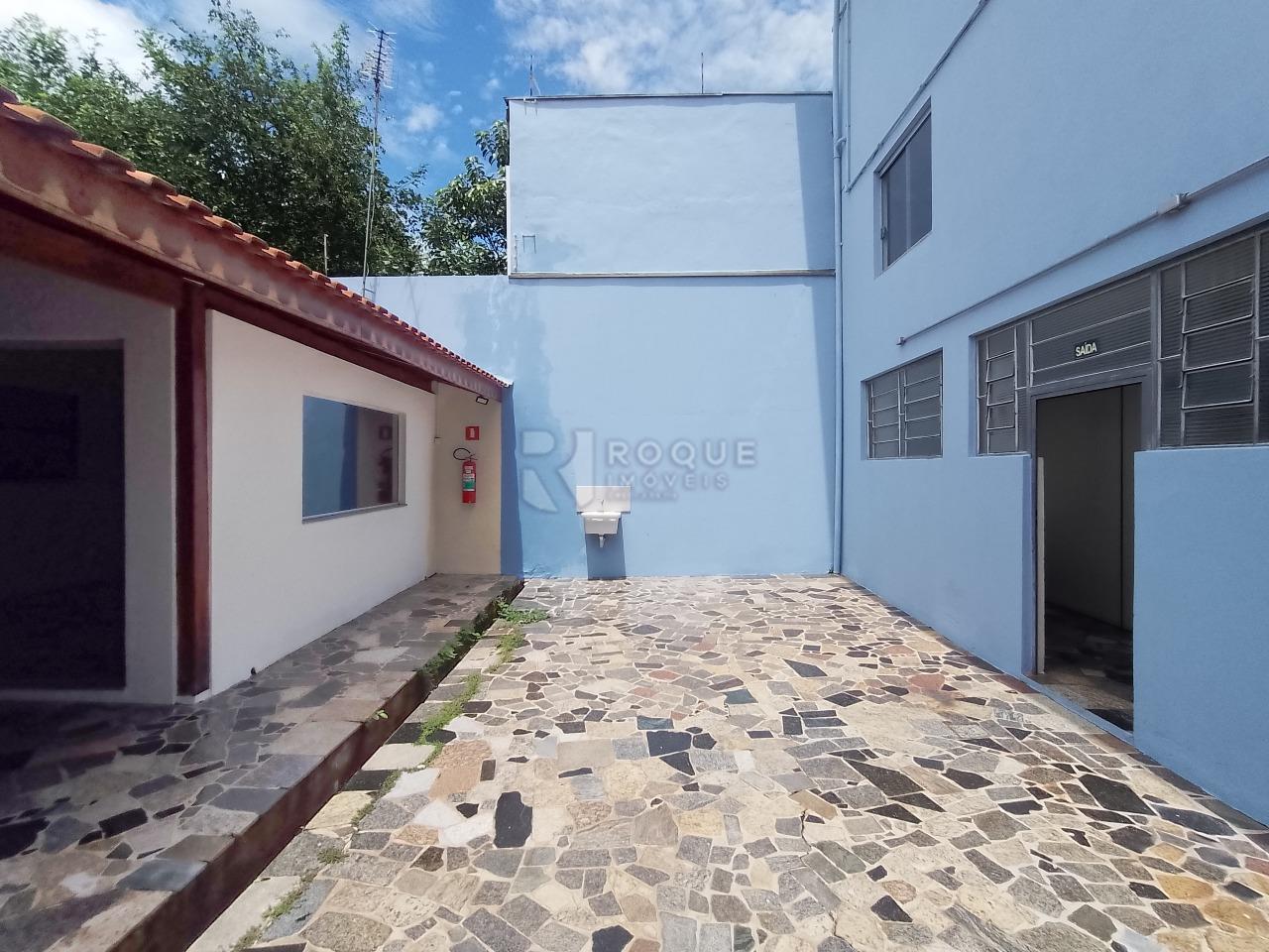 Salas/Conjuntos para aluguel no bairro Centro: Área externa