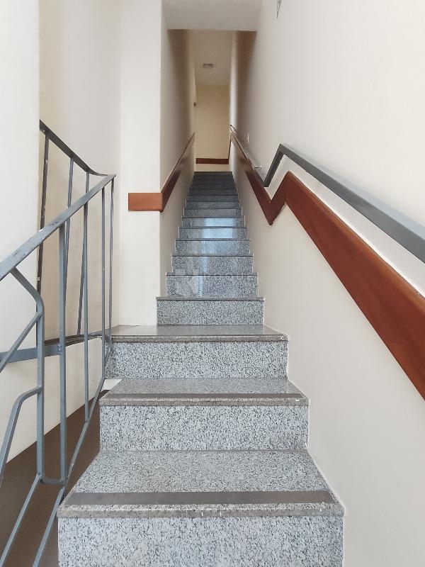 Salas/Conjuntos para aluguel no bairro Centro: Acesso 2° Piso superior