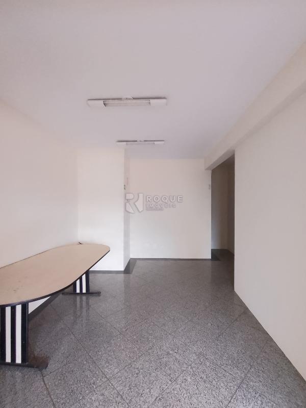 Salas/Conjuntos para aluguel no bairro Centro: Sala 09