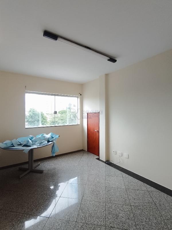 Salas/Conjuntos para aluguel no bairro Centro: Sala 10