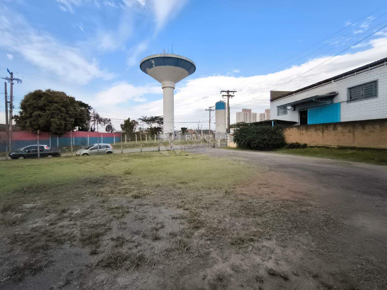 Barracão/Galpão para aluguel no bairro Jardim do Lago: Estacionamento
