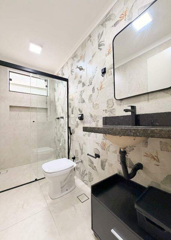 Casa Residencial para aluguel no bairro Jardim Nossa Senhora de Fátima: Wc social