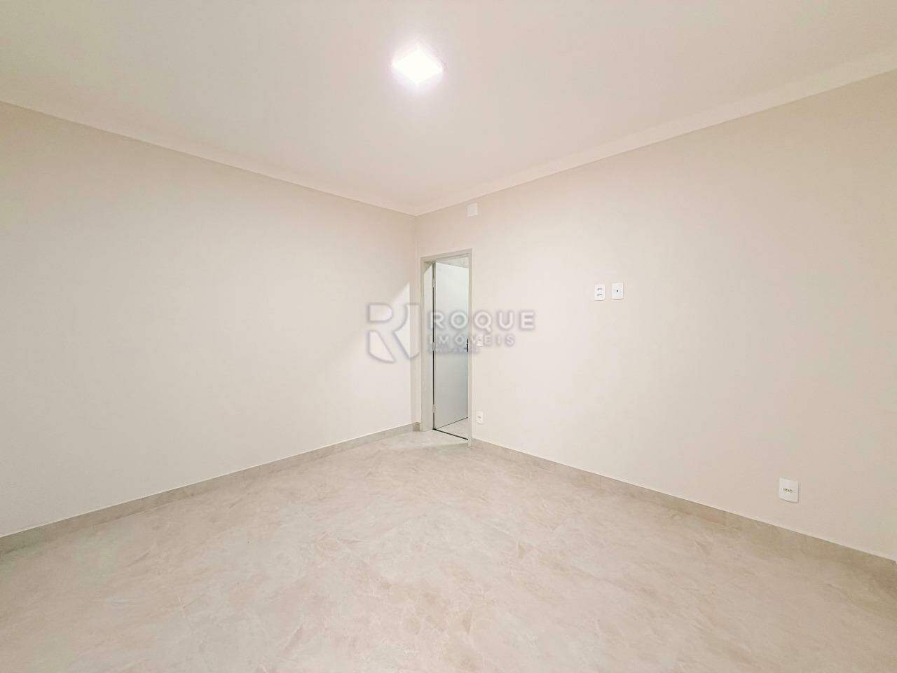 Casa Residencial para aluguel no bairro Jardim Nossa Senhora de Fátima: Suíte