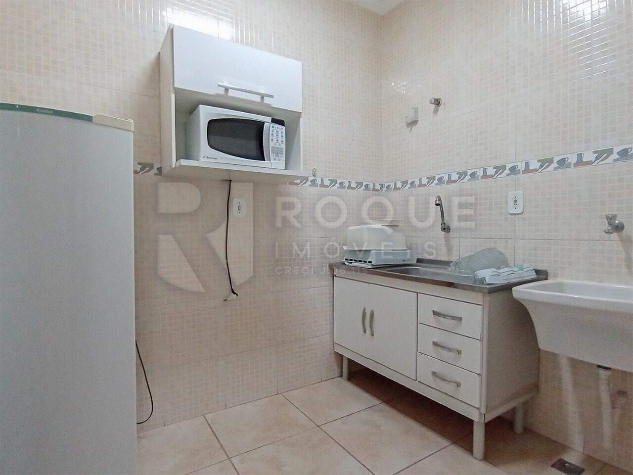 Kitnet para aluguel no bairro Jardim Paulista: Copa