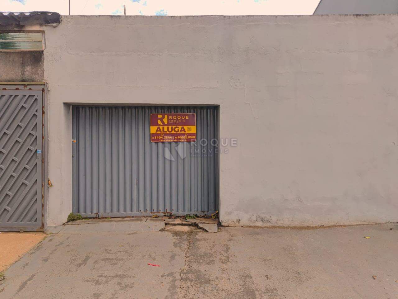 Casa Residencial para aluguel no bairro Vila Claudia: Acesso rua de traz