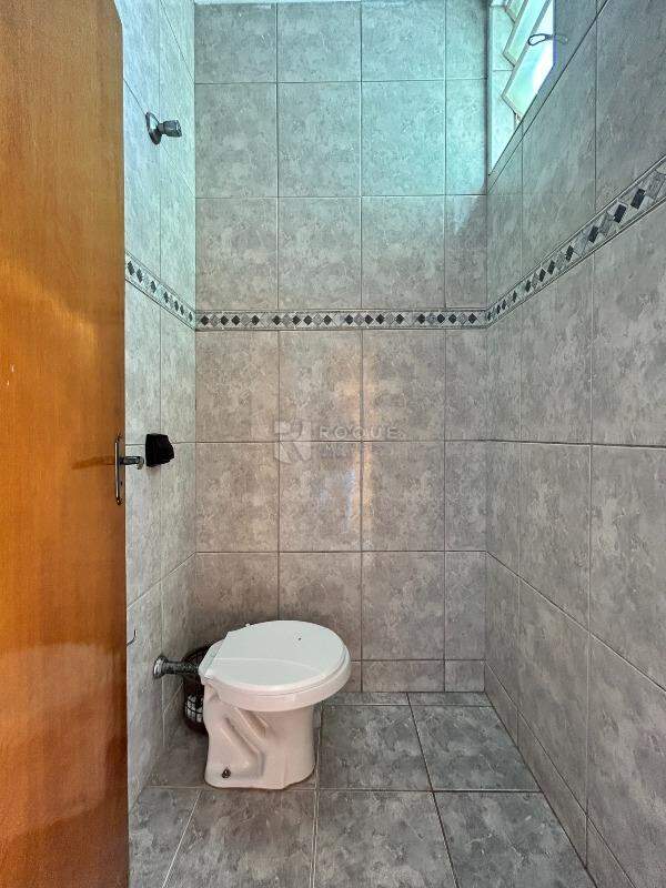 Barracão/Galpão para aluguel no bairro Jardim Porto Real: WC social superior