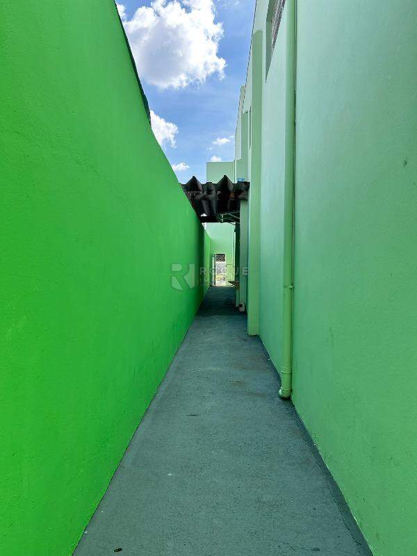 Barracão/Galpão para aluguel no bairro Jardim Porto Real: Corredor