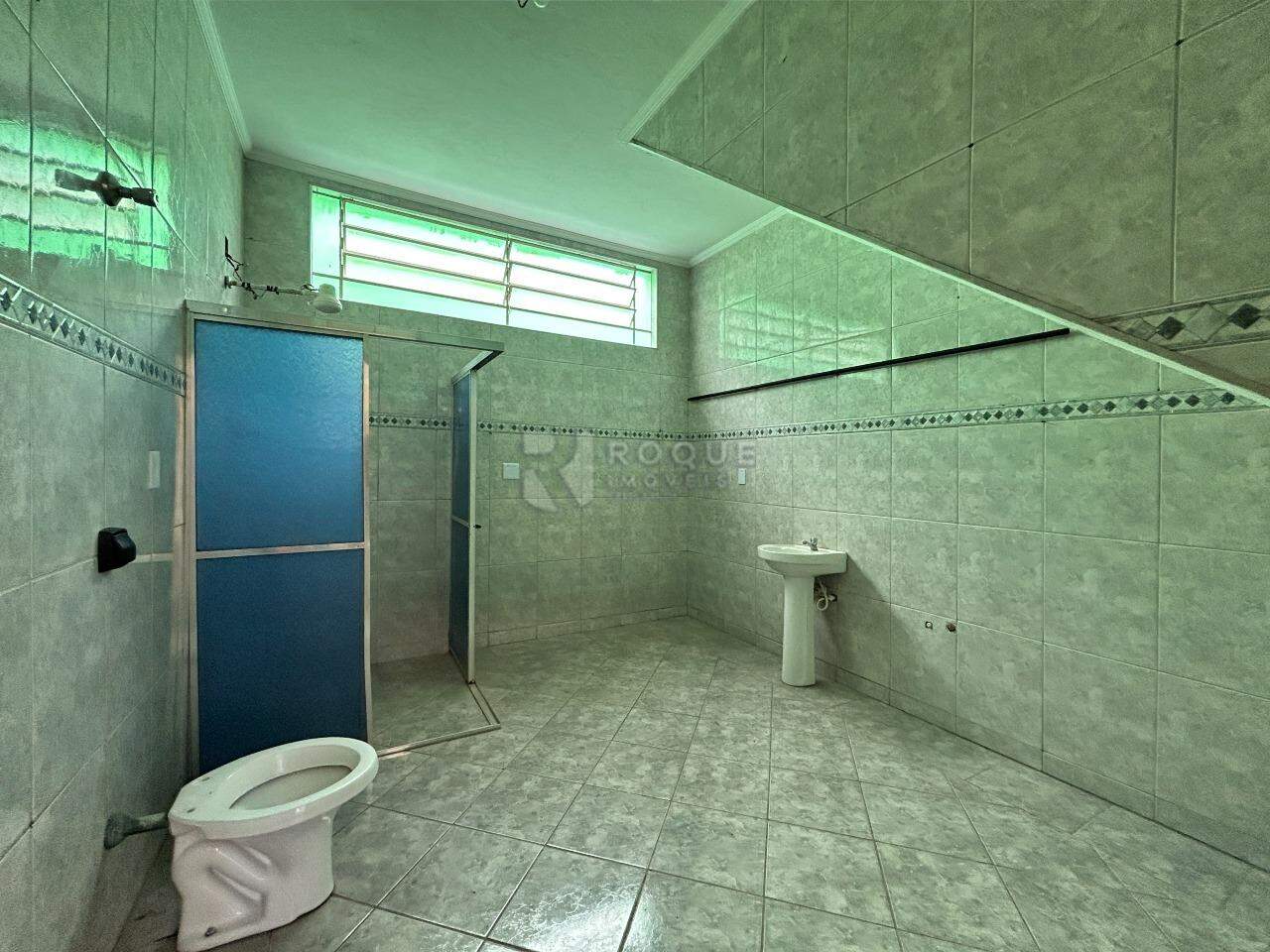 Barracão/Galpão para aluguel no bairro Jardim Porto Real: WC social 1