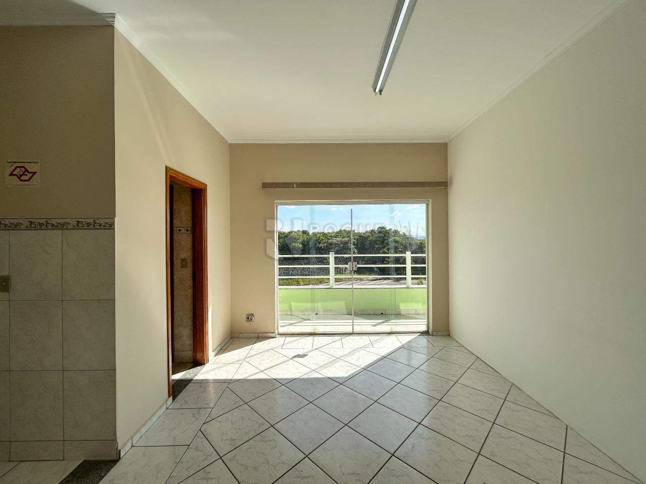Barracão/Galpão para aluguel no bairro Jardim Porto Real: Sala superior