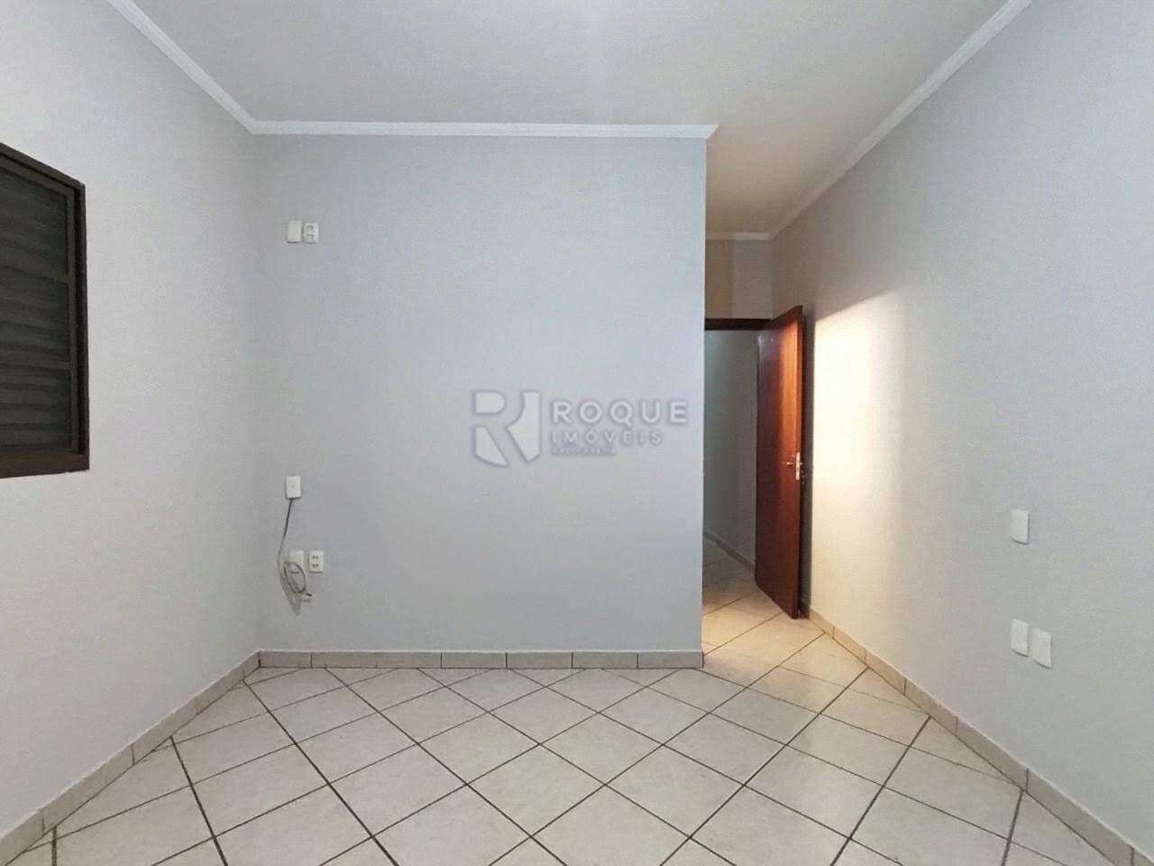 Casa Residencial para aluguel no bairro Vila Paulista: Dormitório 03 suíte