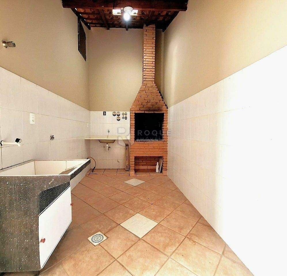 Casa Residencial para aluguel no bairro Vila Paulista: Churrasqueira/Lavanderia