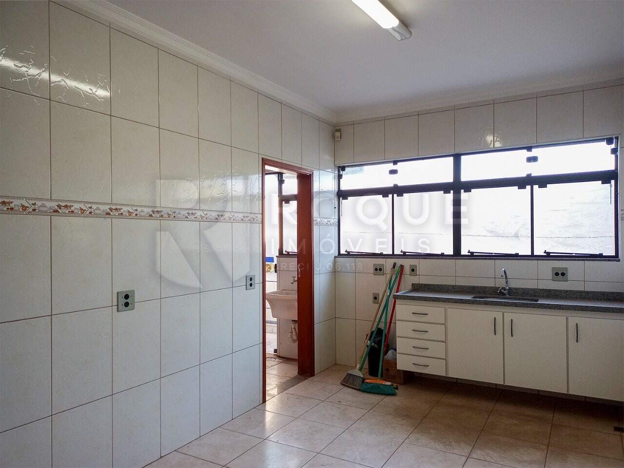 Casa Comercial para aluguel no bairro Centro: Cozinha