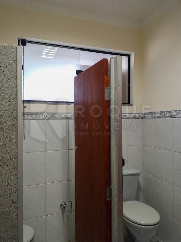 Casa Comercial para aluguel no bairro Centro: WC comunitário 1 outra vista