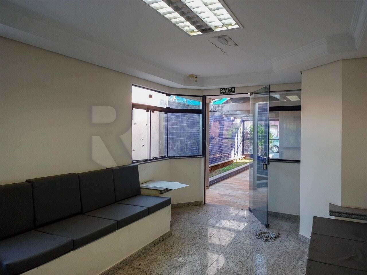 Casa Comercial para aluguel no bairro Centro: Recepção