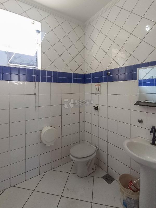 Salas/Conjuntos para aluguel no bairro Vila Santa Lina: WC Masculino superior