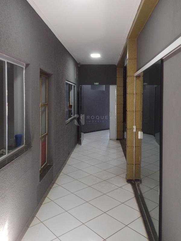 Salas/Conjuntos para aluguel no bairro Vila Santa Lina: Corredor de acesso - salas térreo