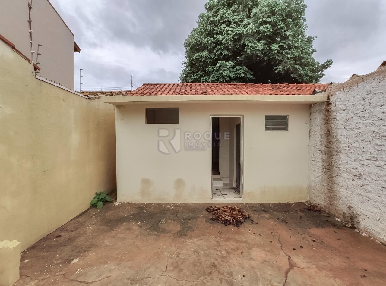 Casa Residencial para aluguel no bairro Vila Fascina: Fundo 