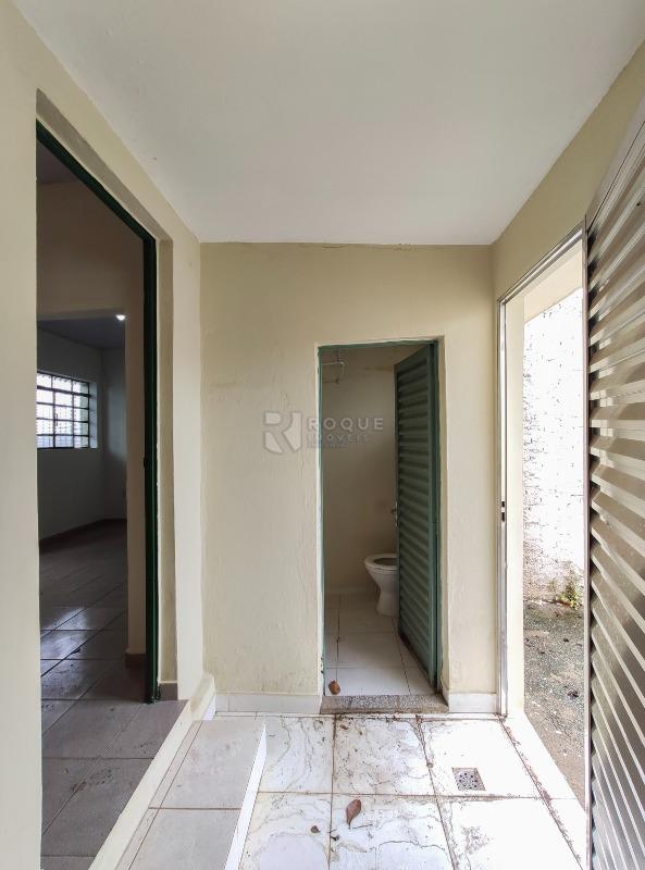 Casa Residencial para aluguel no bairro Vila Fascina: Hall / área de serviço 