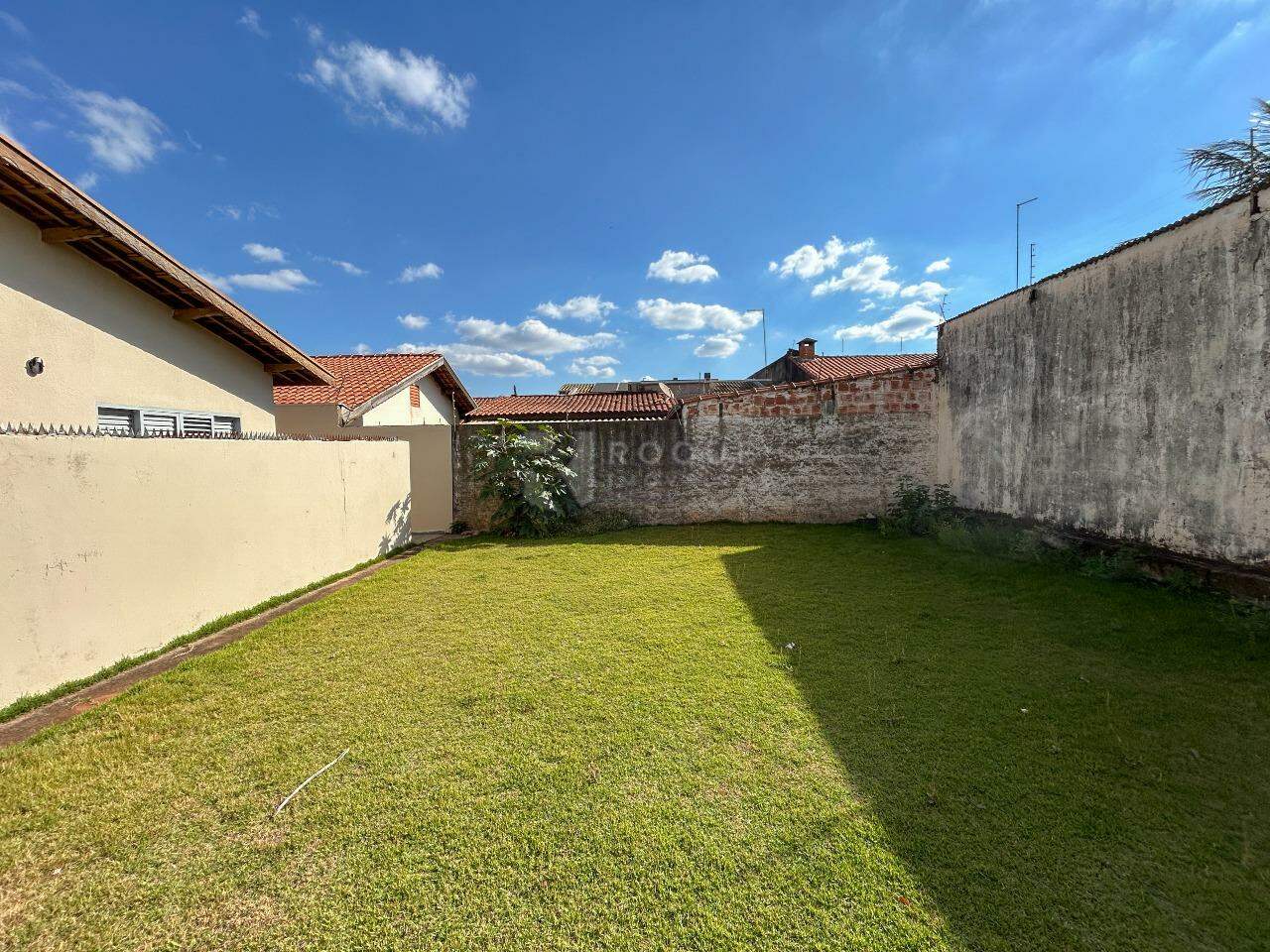 Casa Residencial para aluguel no bairro Parque Residencial Aeroporto: Fundo 