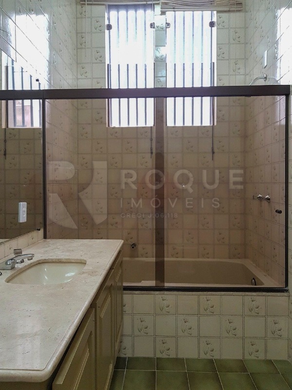 Casa Comercial para aluguel no bairro Vila Cristovam: WC suíte 3