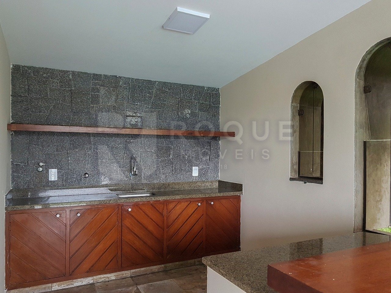 Casa Comercial para aluguel no bairro Vila Cristovam: Área gourmet