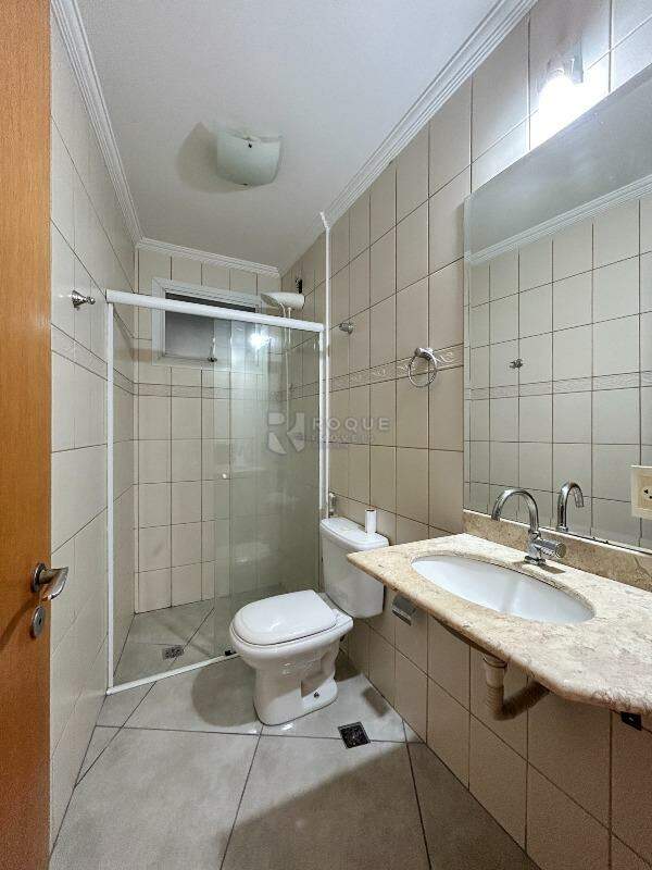Apartamento para aluguel no bairro Centro: WC suíte 