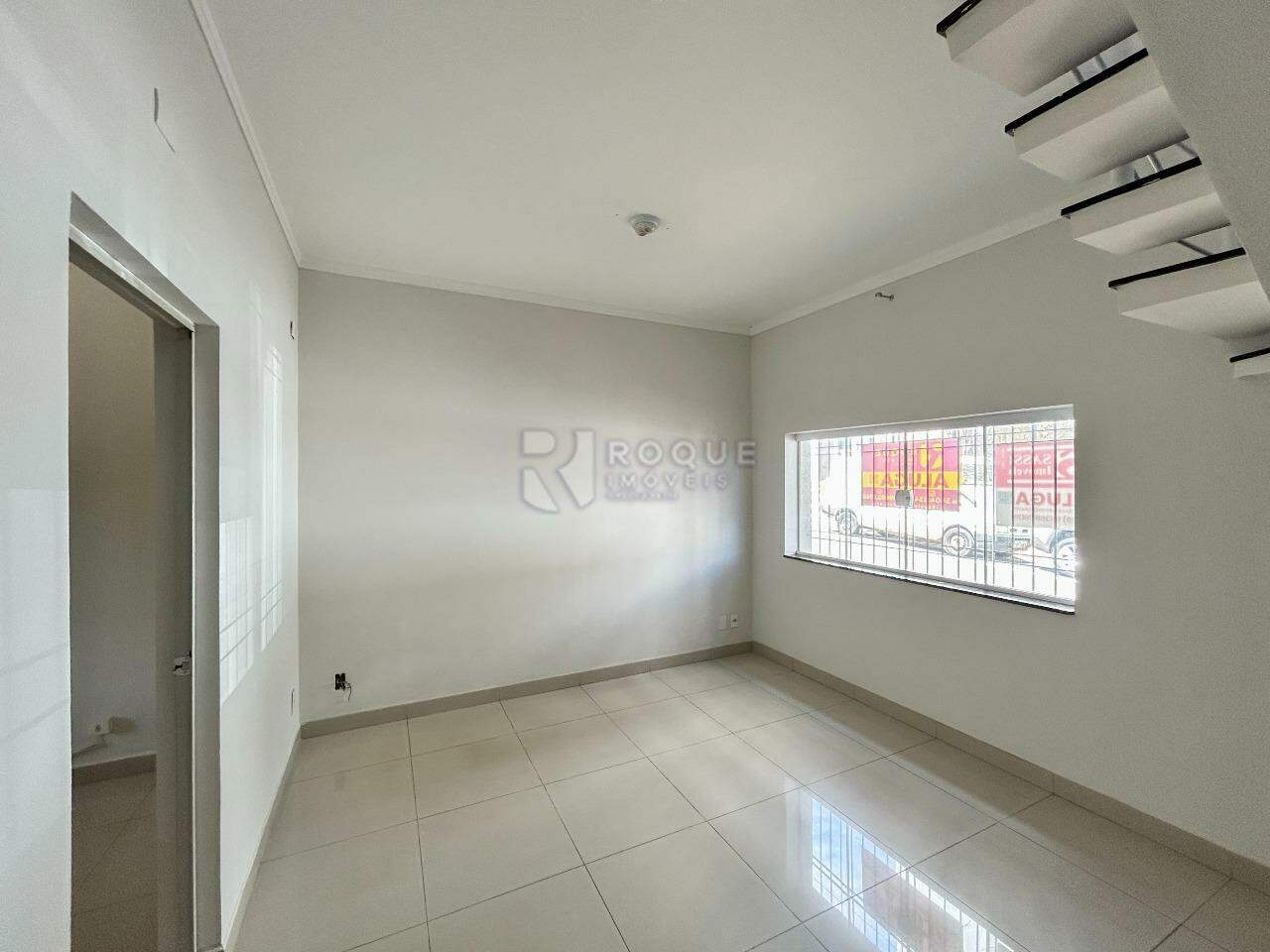 Casa Residencial para aluguel no bairro Vila São João: Sala