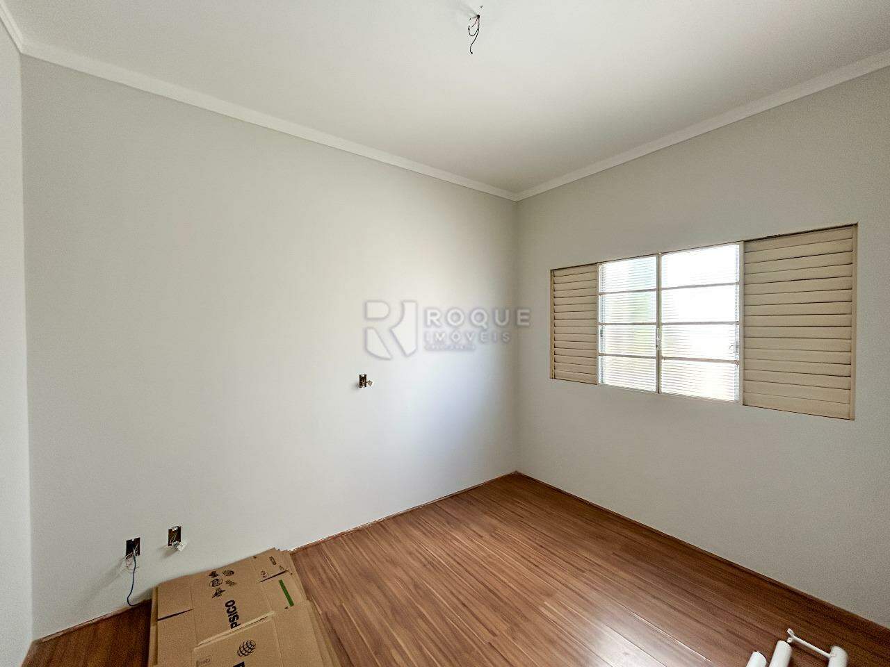 Casa Residencial para aluguel no bairro Vila São João: Dormitório 1 segundo andar