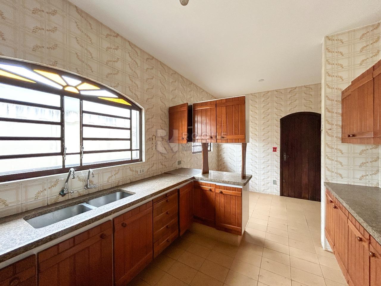 Casa Comercial para aluguel no bairro Centro: Cozinha 